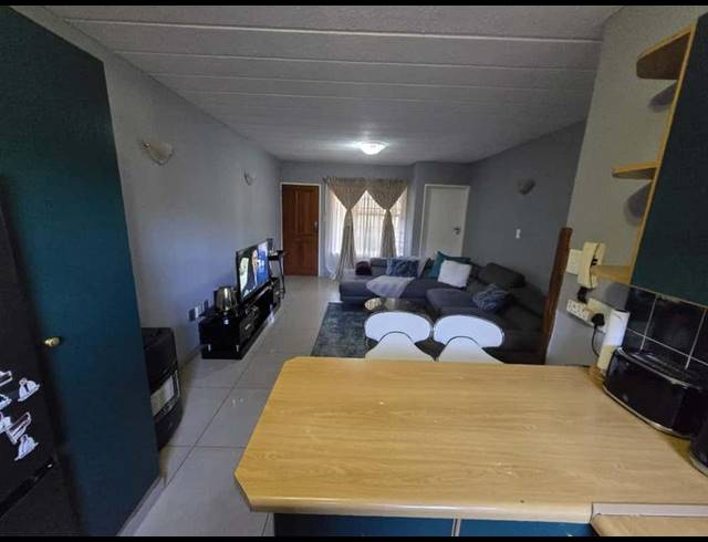 2 BEDROOM PROPERTY TO RENT IN MEYERSDAL